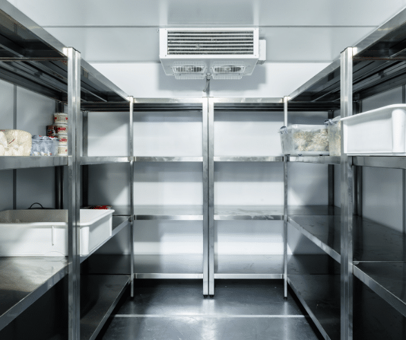 Cold storage walk-in cooler shelving